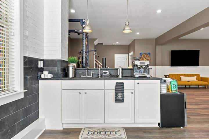 Coffee bar